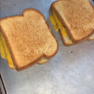 Meet your Posher, Leland